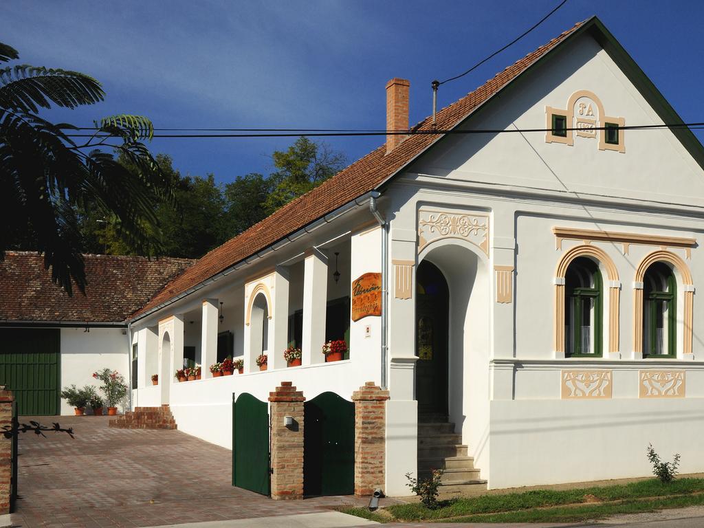 Flórián Vendégház Villánykövesd Exterior foto